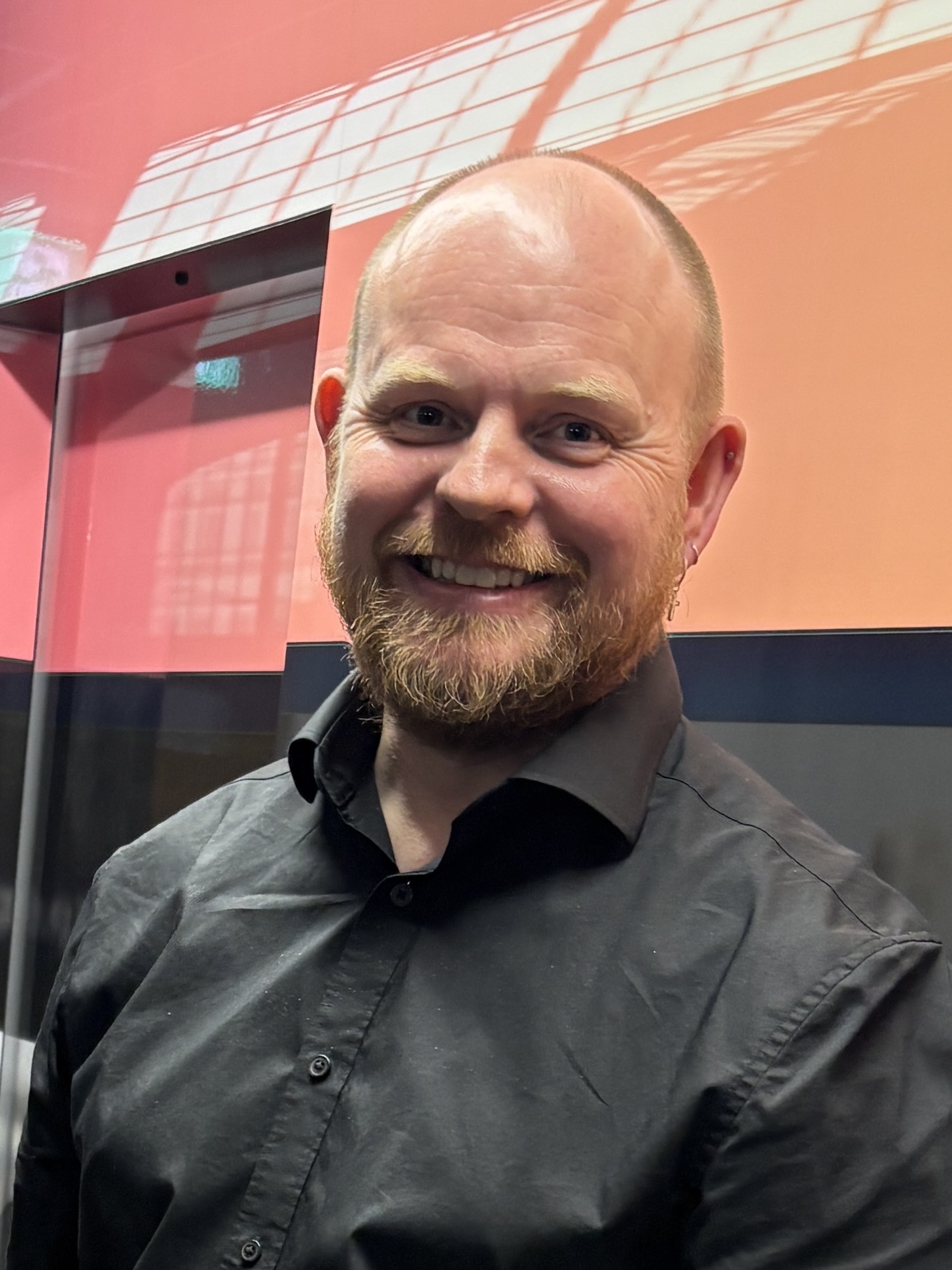 The UK rail sector is increasingly exposed to cyber threats as digital technologies become integral to train operations and safety-critical infrastructure. David Muse, Chief Technical Architect at Petards Rail, emphasises that while digital transformation brings innovation, it also significantly expands the sector’s attack surface.