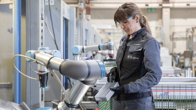 Flex and Teradyne Robotics scale intelligent automation across manufacturing