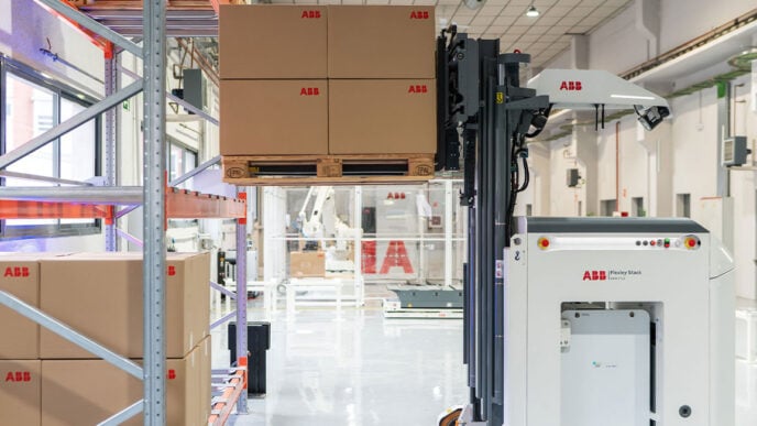 ABB Robotics completes its AI-powered Visual SLAM AMR portfolio