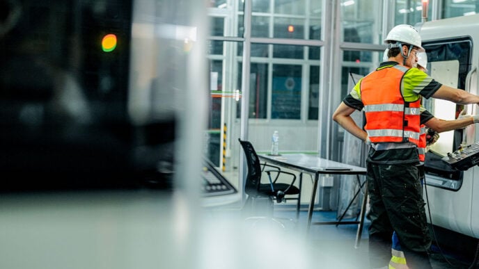 Almost 8 in 10 manufacturing operators bypass official systems to get work done